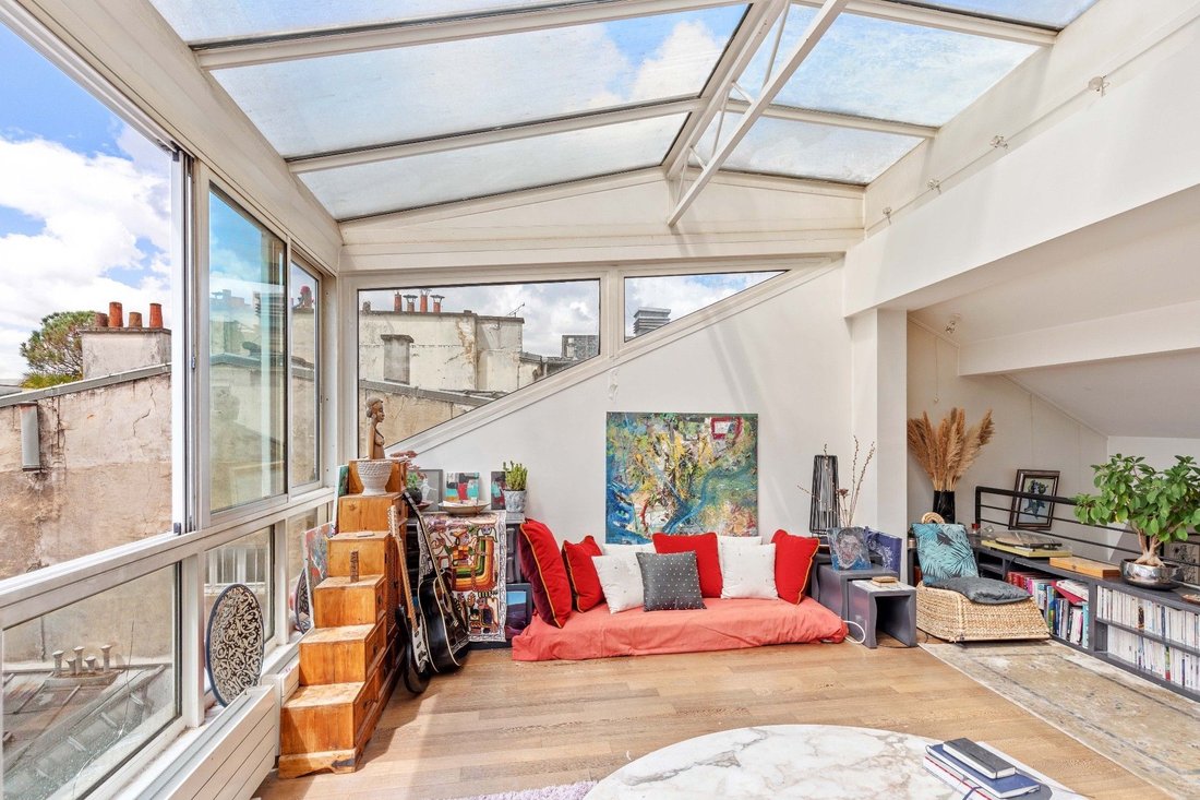 Apartment in Palais Royal, Paris 1er Arrondissement, Paris 4 - 15908352