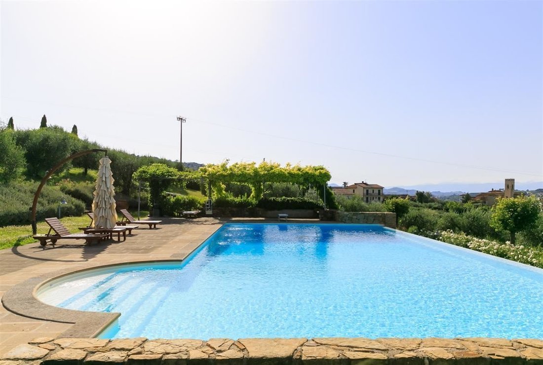 Villa in Center, Lastra a Signa, Tuscany 4 - 15908166