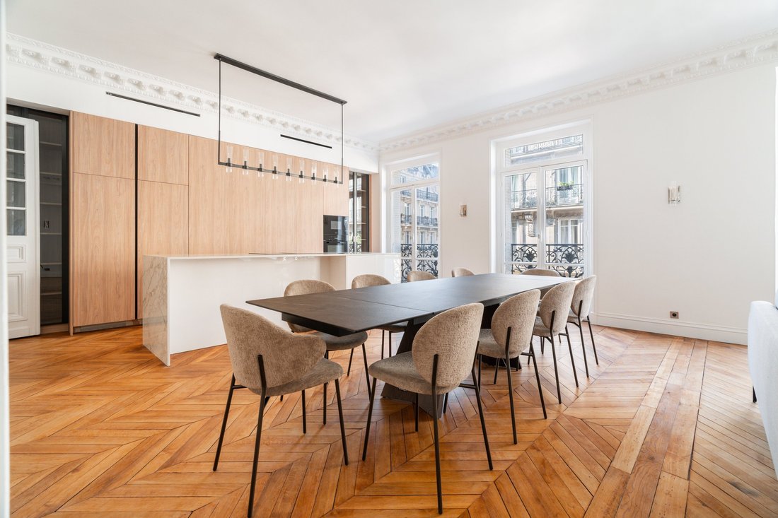 Apartment in Triangle d'Or, Paris 8e Arrondissement, Paris 5 - 15908271