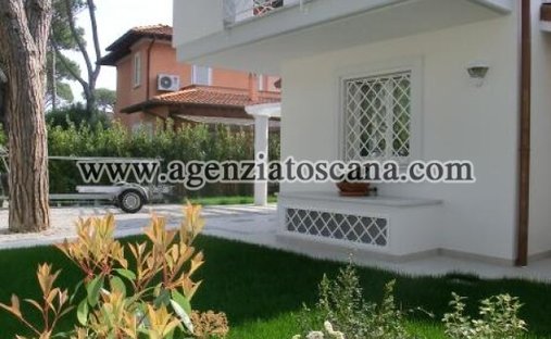 Villa in Center, Forte dei Marmi, Tuscany 1