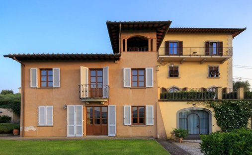 Villa in Center, Lastra a Signa, Tuscany 1