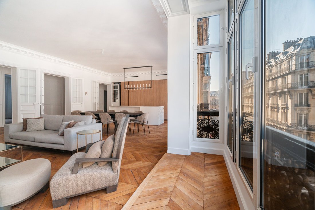 Apartment in Triangle d'Or, Paris 8e Arrondissement, Paris 2 - 15908271