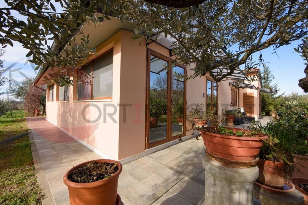 Villa in Massa Marittima, Tuscany, Italy 2 - 15908224