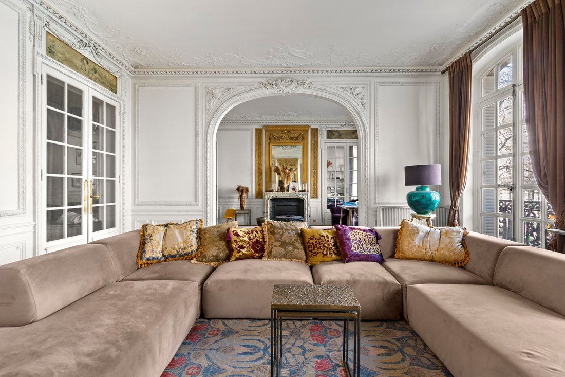 Apartment in Triangle d'Or, Paris 8e Arrondissement, Paris 2 - 15908240