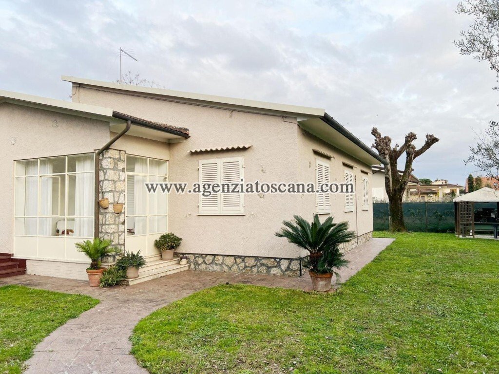 Villa in Center, Forte dei Marmi, Tuscany 1 - 15907547