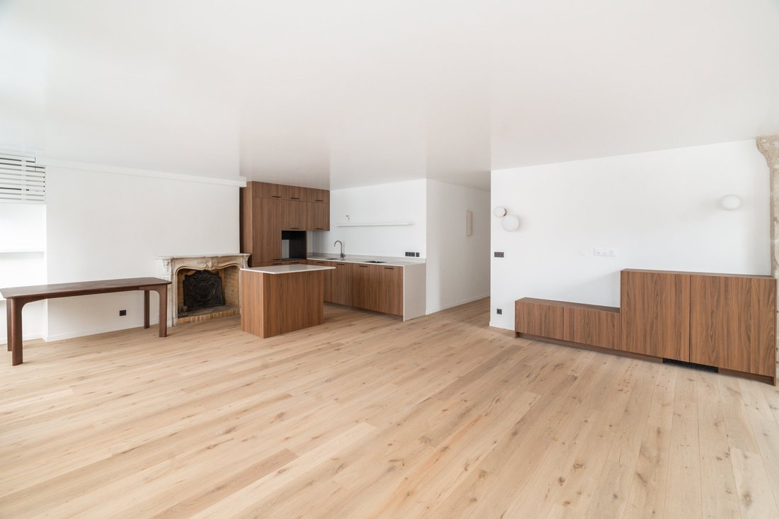 Apartment in Triangle d'Or, Paris 8e Arrondissement, Paris 5 - 15908362