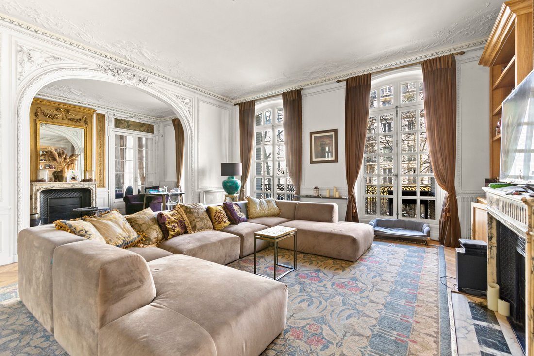 Apartment in Triangle d'Or, Paris 8e Arrondissement, Paris 3 - 15908240