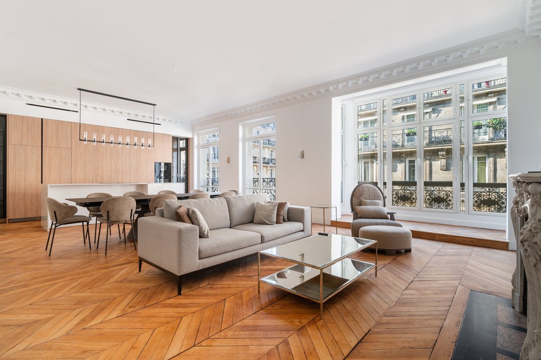 Apartment in Triangle d'Or, Paris 8e Arrondissement, Paris 3 - 15908271