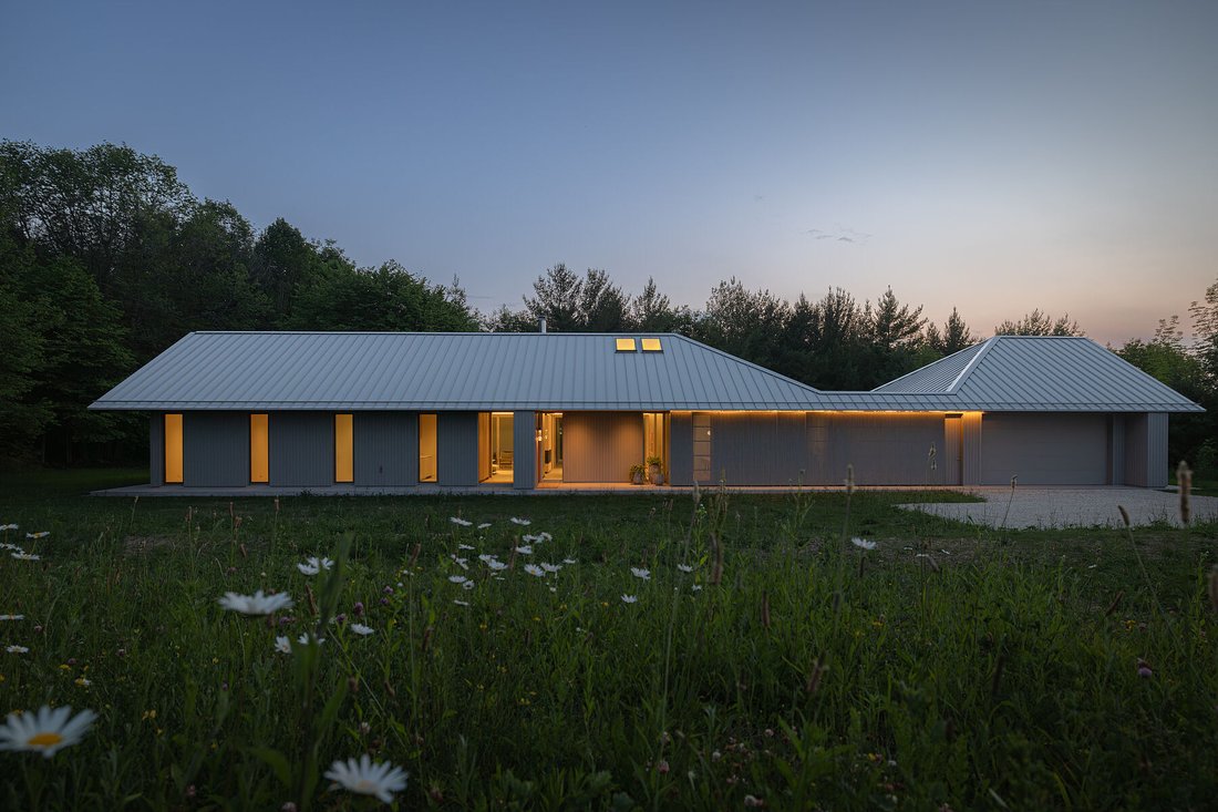 House in Clarksburg, Ontario, Canada 3 - 13763734