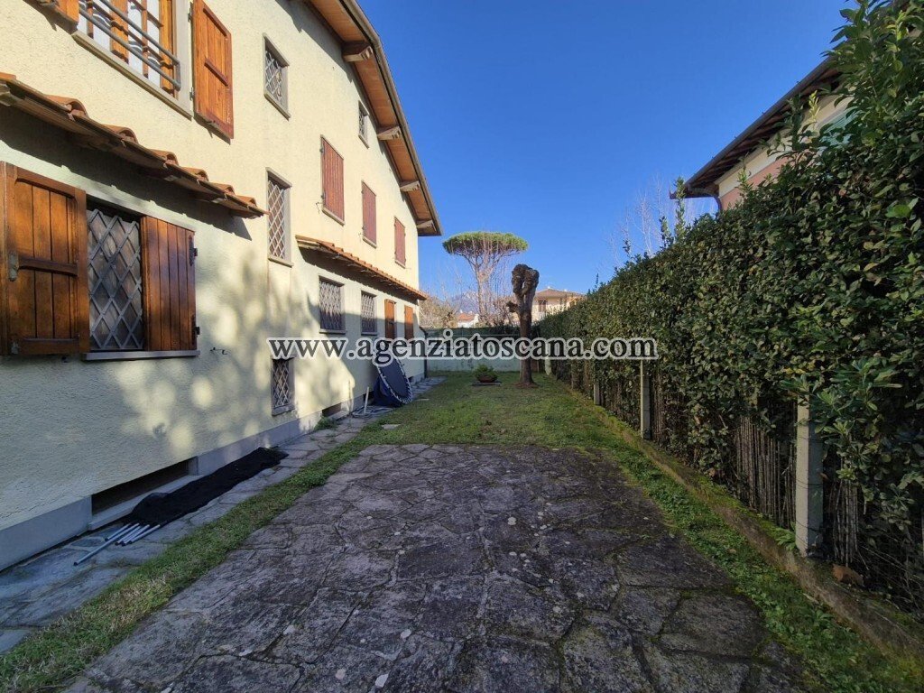 Villa in Center, Forte dei Marmi, Tuscany 4 - 15907901