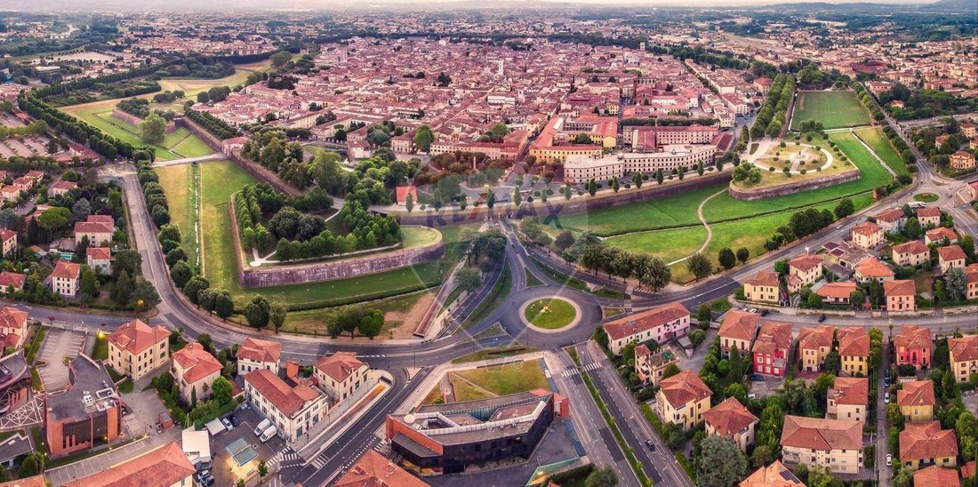 Altro a Lucca, Toscana, Italia 1 - 15910030