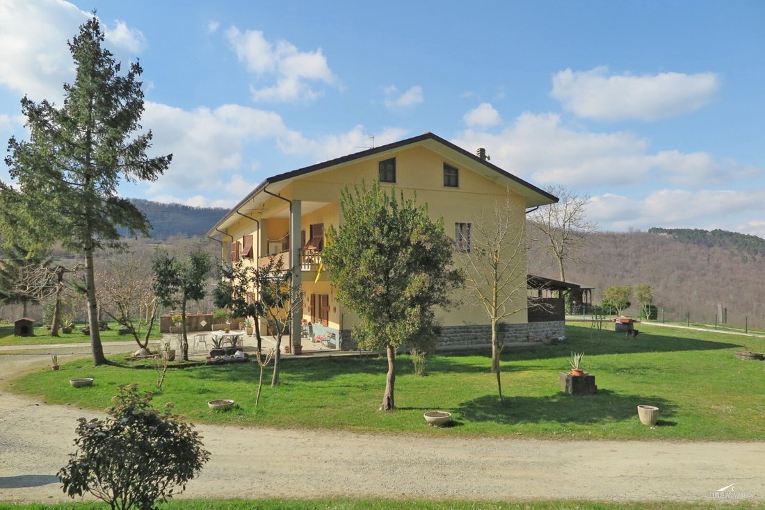 Land in Fivizzano, Tuscany, Italy 3 - 15907699