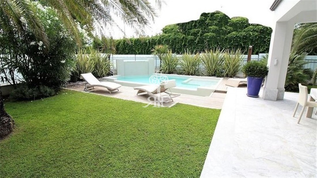 Villa in Center, Forte dei Marmi, Tuscany 3 - 15907786