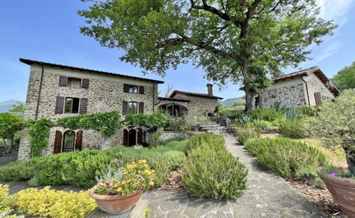 Casa di campagna a Bagnone, Toscana, Italia 1