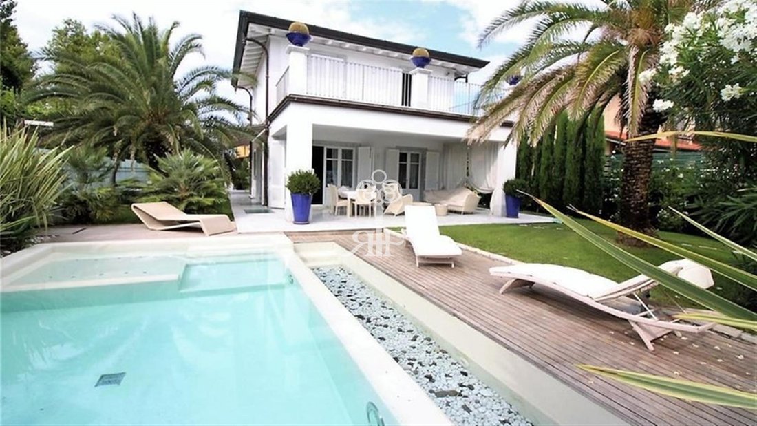 Villa in Center, Forte dei Marmi, Tuscany 1 - 15907786