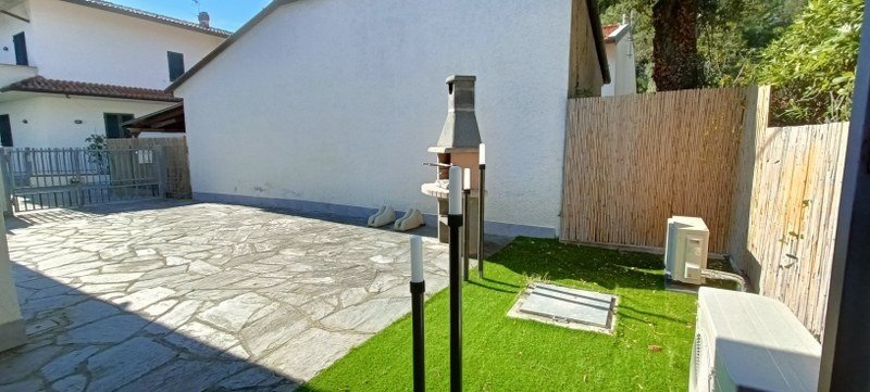 House in Pietrasanta, Tuscany, Italy 1 - 15907895