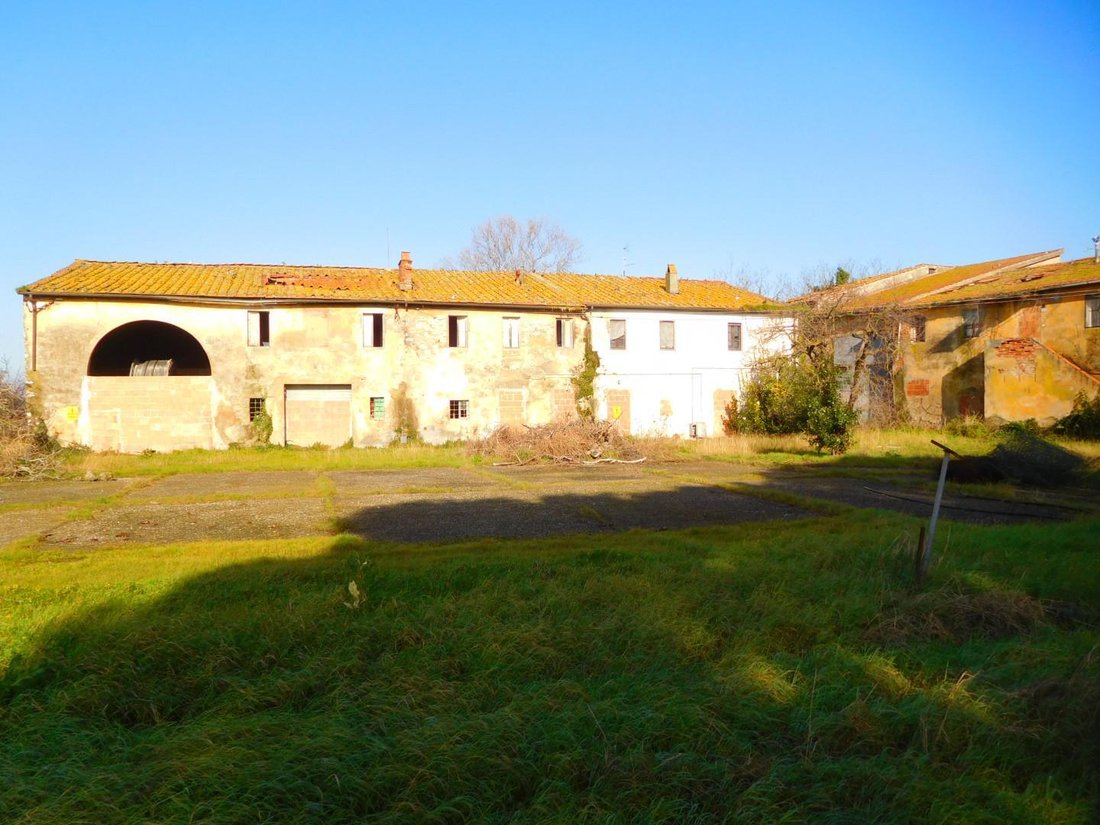 Country House in Vecchiano, Tuscany, Italy 2 - 15909408