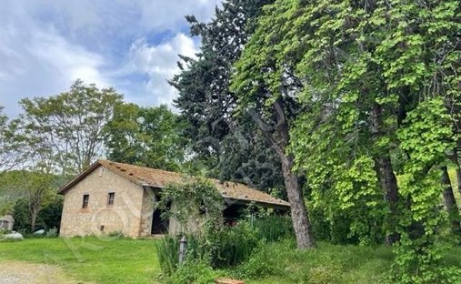Castle for Sale in Cetona, Tuscany, Italy
