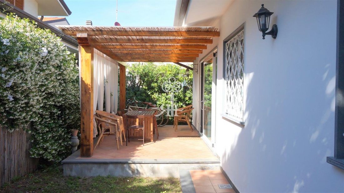 Villa in Center, Forte dei Marmi, Tuscany 2 - 15907747