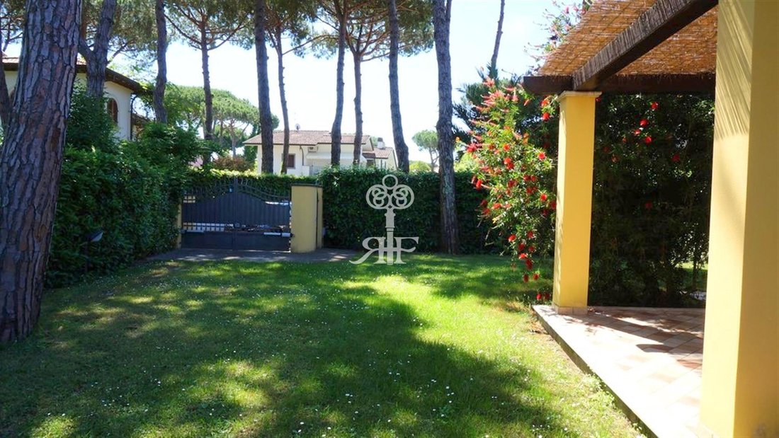Villa in Center, Forte dei Marmi, Tuscany 5 - 15908377