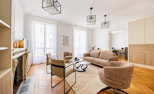 Apartment in Saint Philippe du Roule, Paris 8e Arrondissement, Paris 1