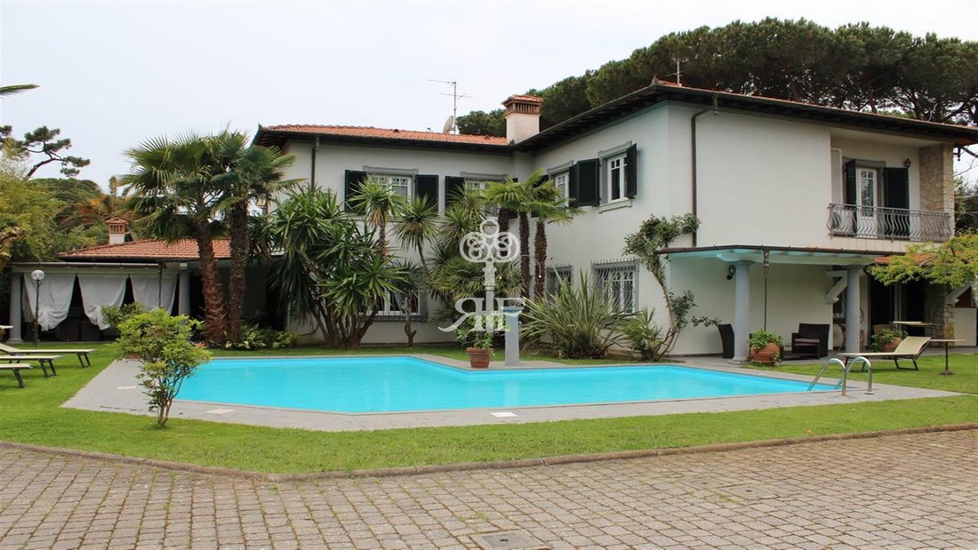 Villa in Center, Forte dei Marmi, Tuscany 1 - 15908088