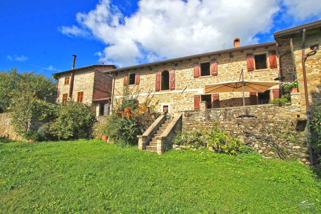 Country House in Casola in Lunigiana, Tuscany, Italy 2 - 15909033