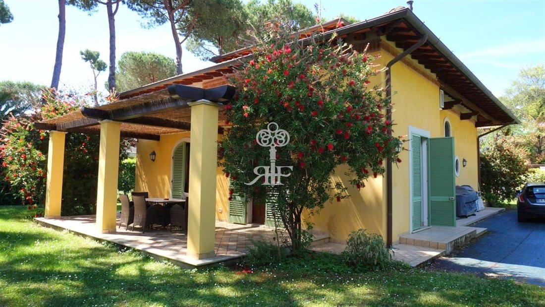 Villa in Center, Forte dei Marmi, Tuscany 4 - 15908377