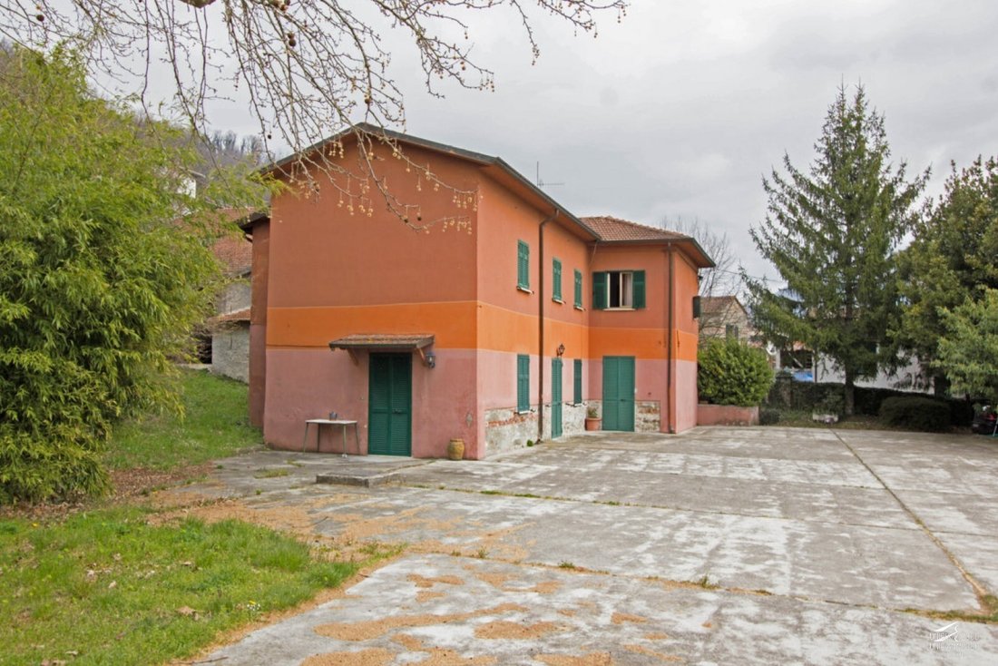 House in Licciana Nardi, Tuscany, Italy 2 - 15908092