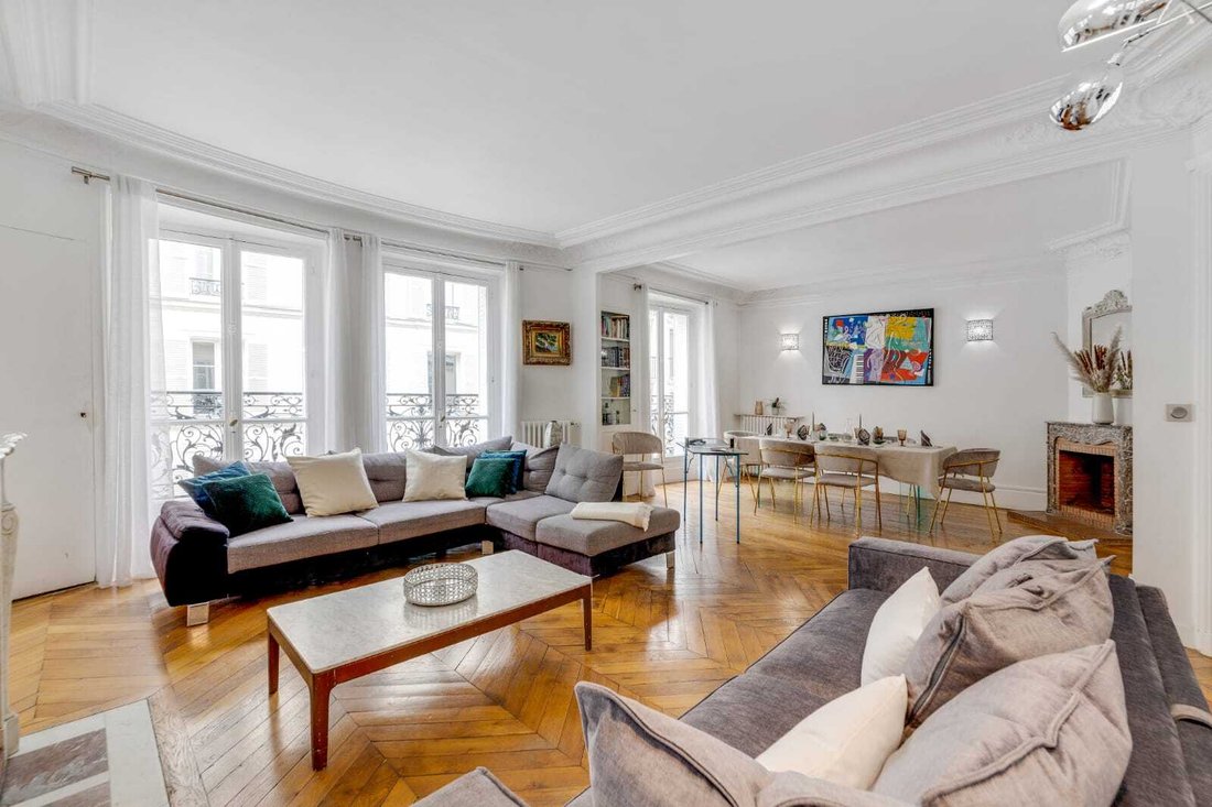 Apartment in Chaillot, Paris 16e Arrondissement, Paris 4 - 15908603