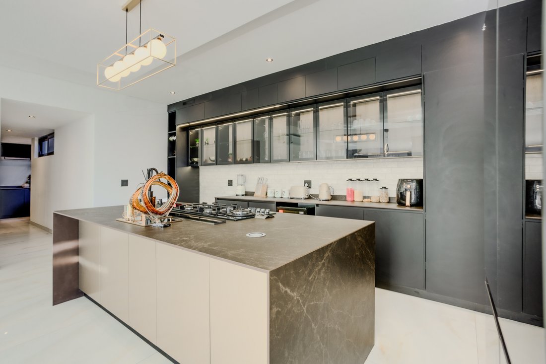 House in Chartwell, Gauteng, South Africa 5 - 15906821
