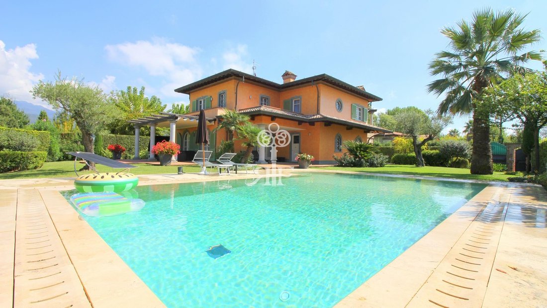 Villa in Center, Forte dei Marmi, Tuscany 1 - 15907980