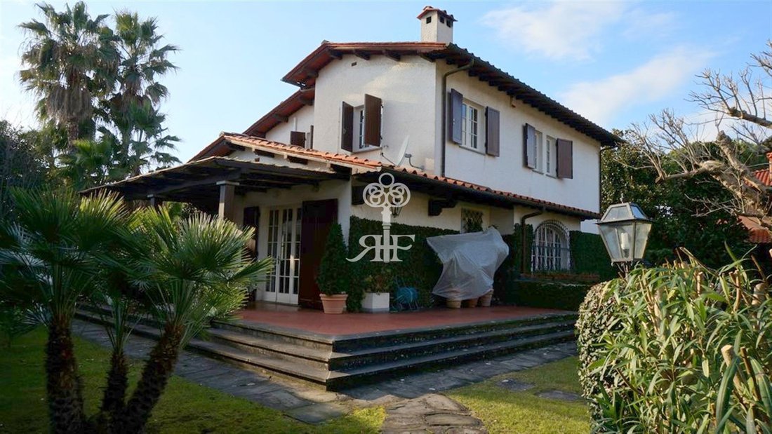 Villa in Center, Forte dei Marmi, Tuscany 1 - 15908215