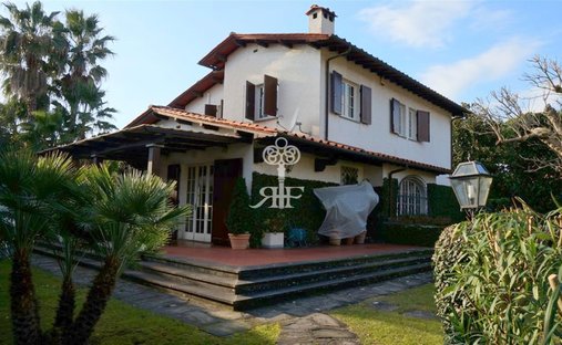 Villa in Center, Forte dei Marmi, Tuscany 1