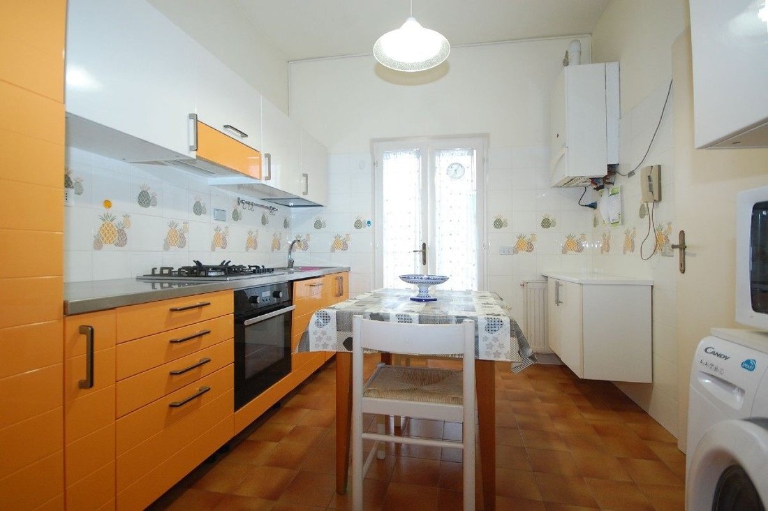 House in Pietrasanta, Tuscany, Italy 3 - 15908048