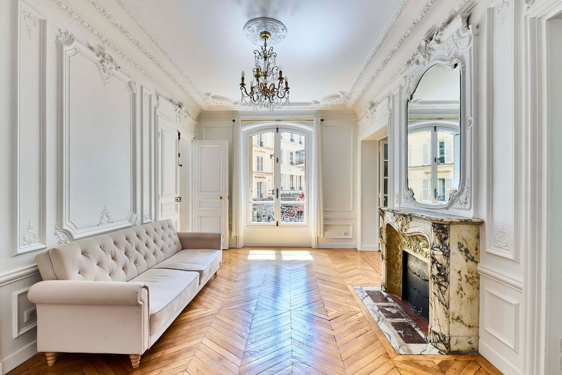 Apartment in Saint Philippe du Roule, Paris 8e Arrondissement, Paris 3 - 15908395