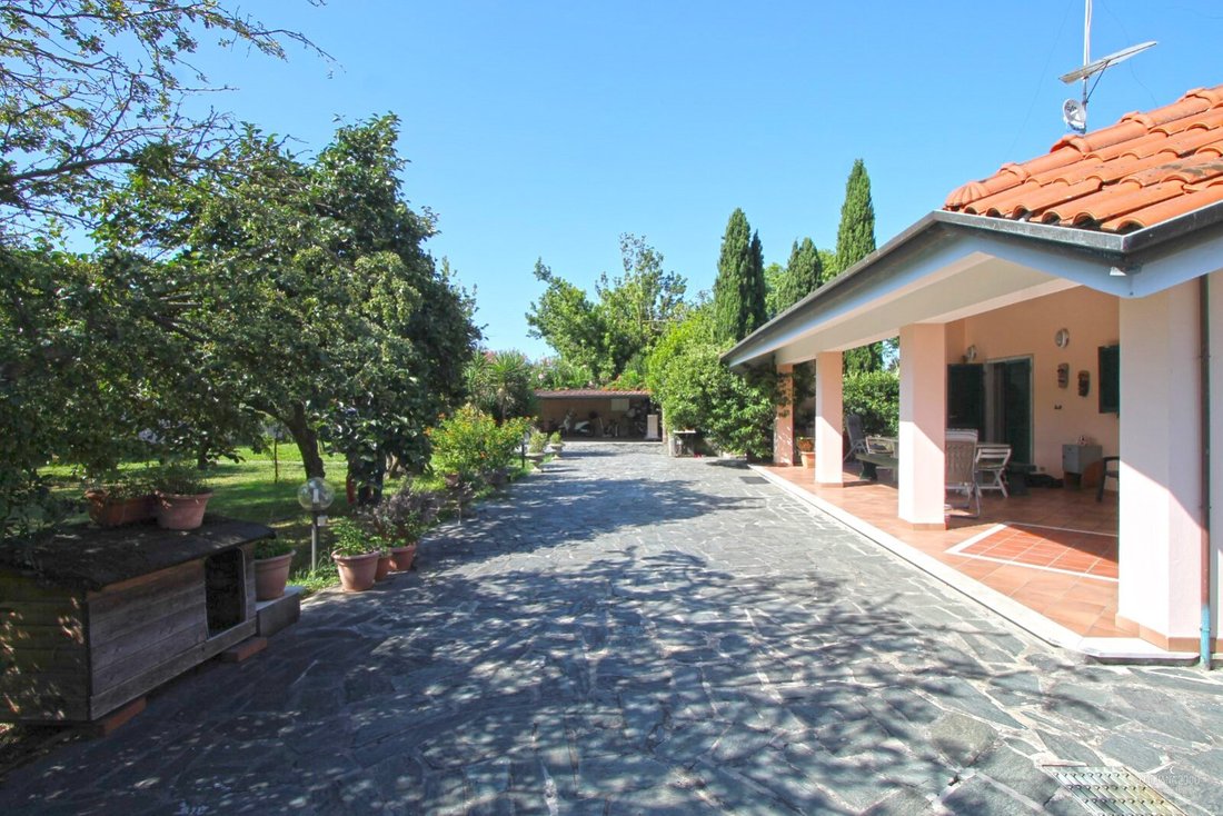 House in Center, Marina di Carrara, Tuscany 2 - 15907948