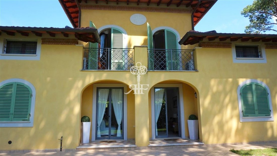 Villa in Center, Forte dei Marmi, Tuscany 3 - 15908377