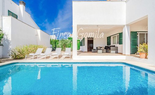 Chalet in es Mercadal, Balearic Islands, Spain 1