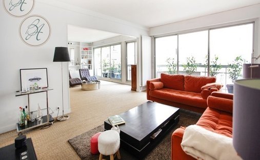 Apartment in La Plaine des Sablons, Neuilly-sur-Seine, France 1