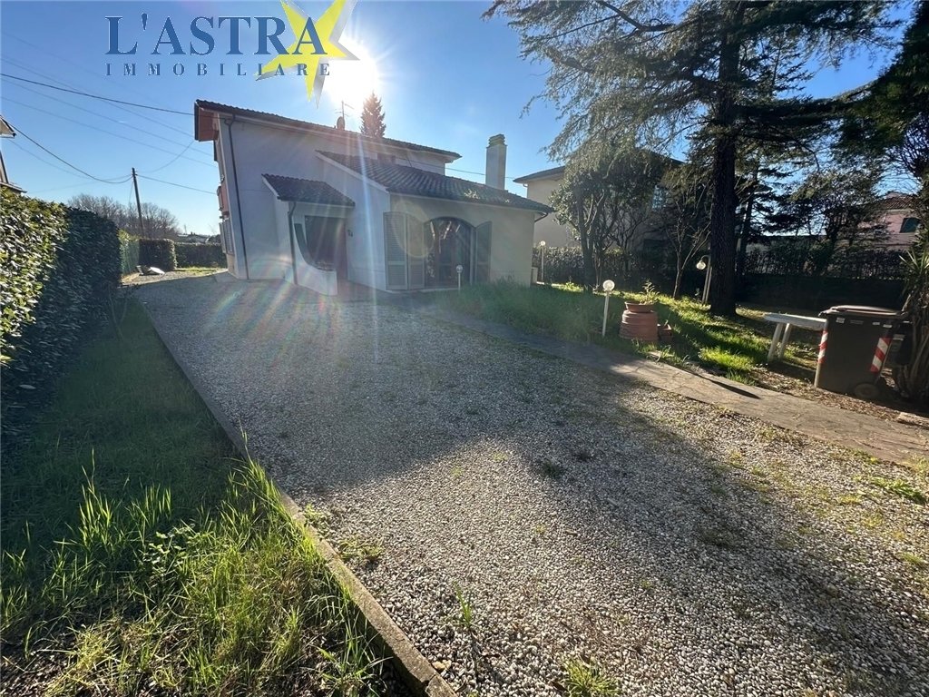 House in Historic Center, Empoli, Tuscany 2 - 15908758