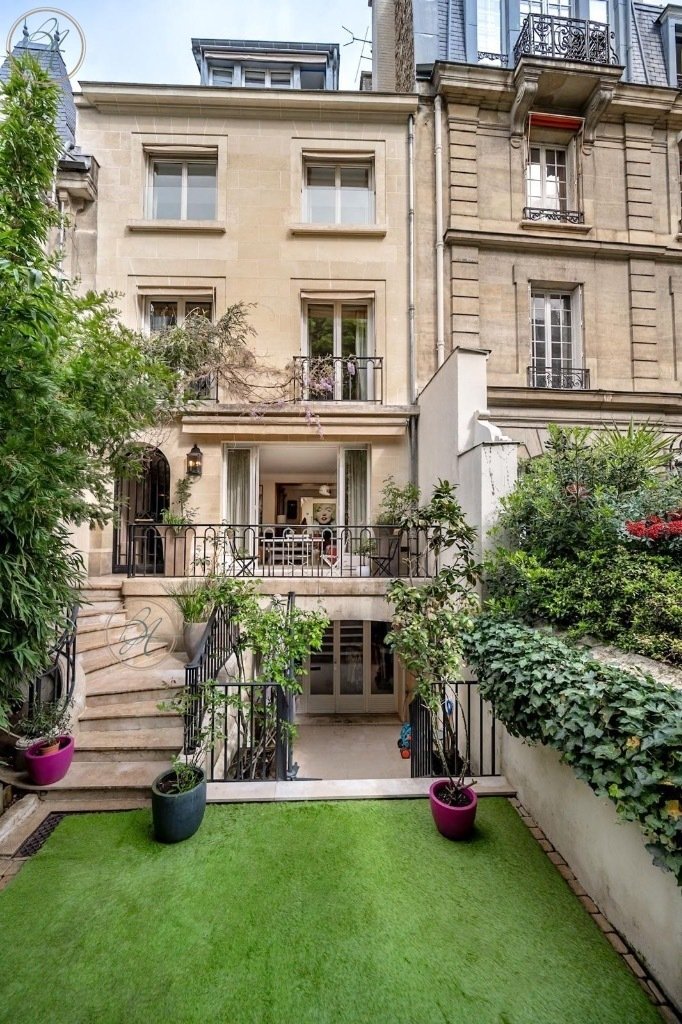 Townhouse in Pereire-Malesherbes, Paris 17e Arrondissement, Paris 2 - 15909099