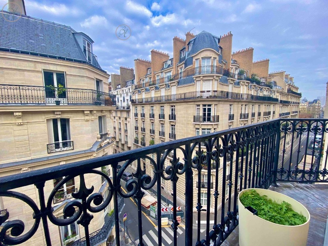 Apartment in Pereire-Malesherbes, Paris 17e Arrondissement, Paris 1 - 15910169