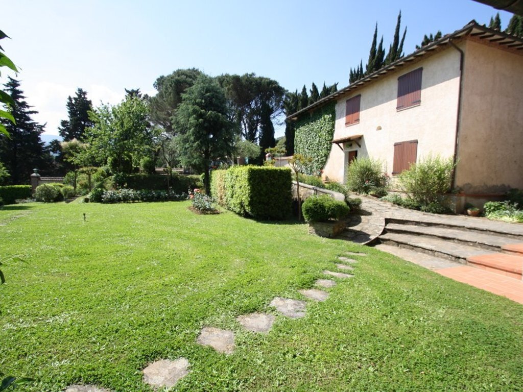 Villa in Historic Center, Lucca, Tuscany 3 - 15908815