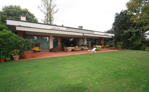Villa in Historic Center, Lucca, Tuscany 1
