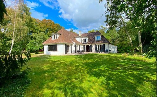 Villa in Zone Industrielle-Forêt, Le Touquet-Paris-Plage, France 1