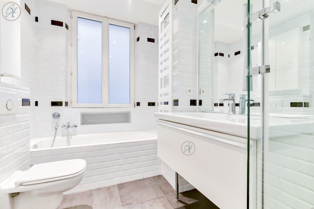 Apartment in Pereire-Malesherbes, Paris 17e Arrondissement, Paris 5 - 15909053