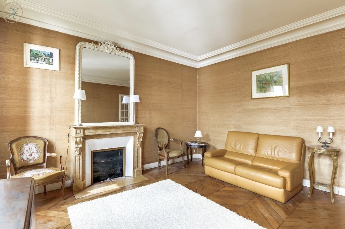 Apartment in Pereire-Malesherbes, Paris 17e Arrondissement, Paris 3 - 15910398