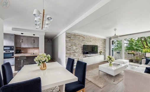 Apartment in Espaces Jeunes, Issy-les-Moulineaux, France 1