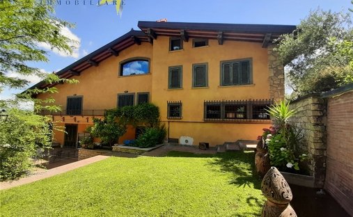 Casa a Centro, Lastra a Signa, Toscana 1